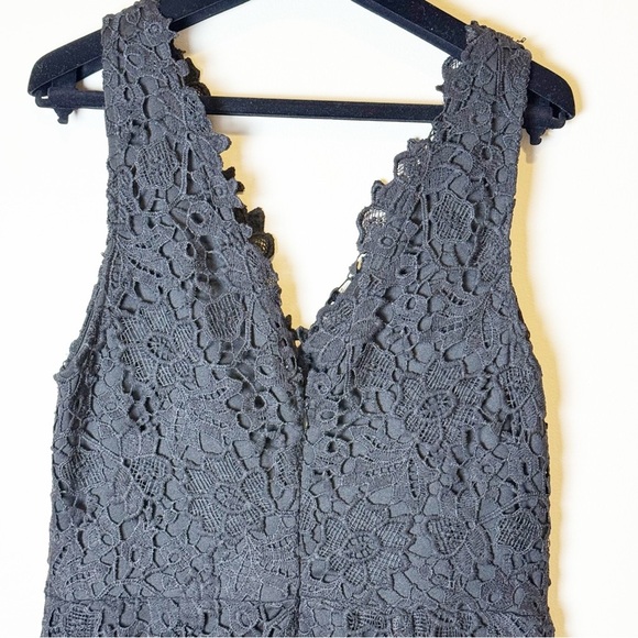 ASTR the Label V-Neck Lace Fit & Flare Dress Black L - Picture 11 of 16